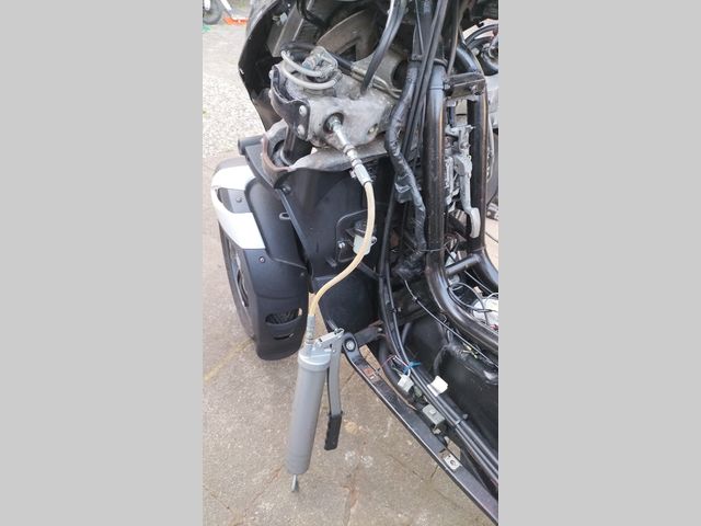 bmw - f-800-st