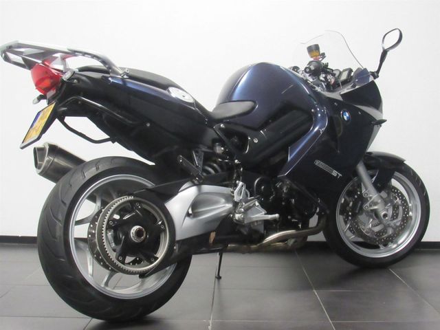 bmw - f-800-st