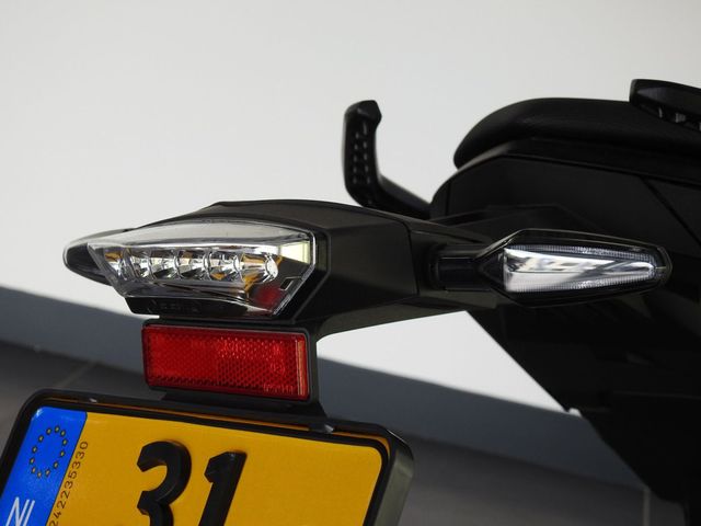 bmw - f-900-r