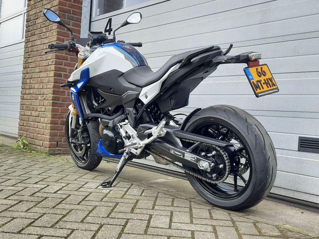 bmw - f-900-r