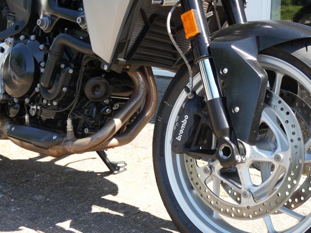 bmw - f-900-r