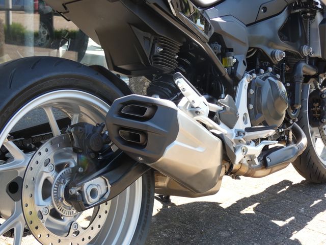 bmw - f-900-r