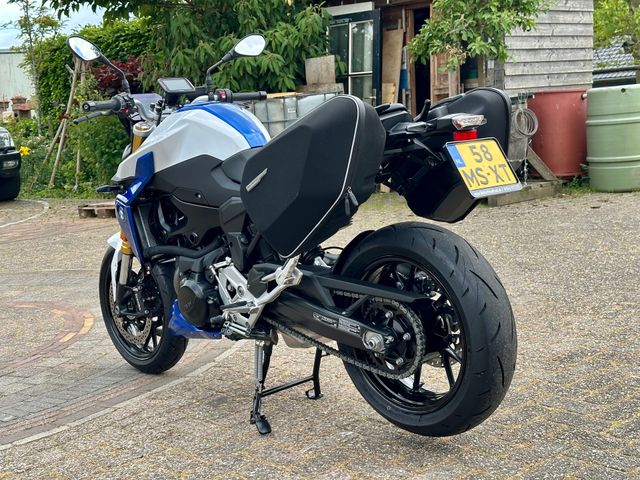 bmw - f-900-r