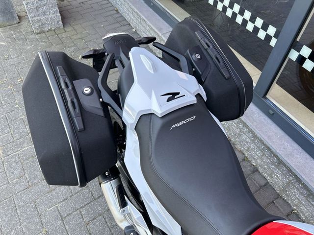 bmw - f-900-r