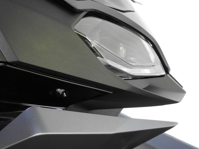 bmw - f-900-xr