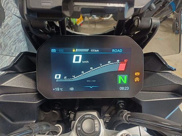 bmw - f-900-xr