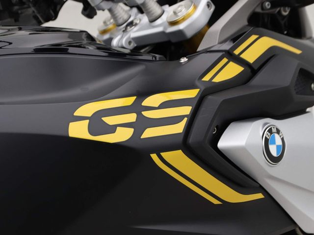 bmw - g-310-gs-40-years-gs-edition