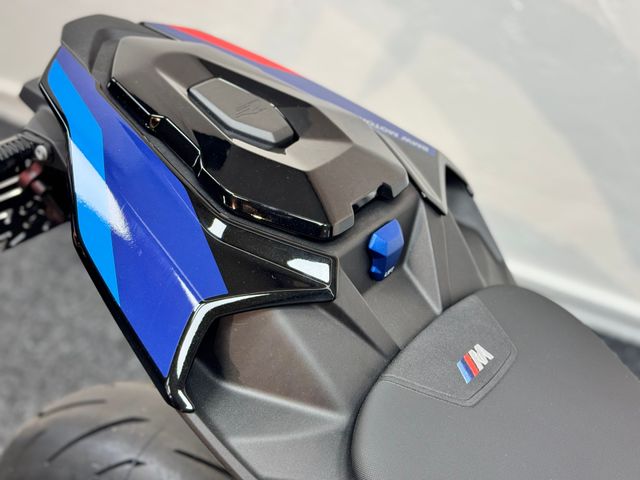 bmw - m-1000-r