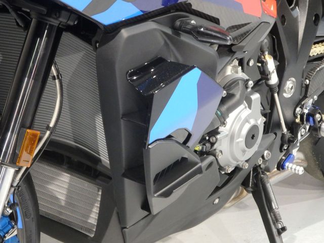 bmw - m-1000-xr