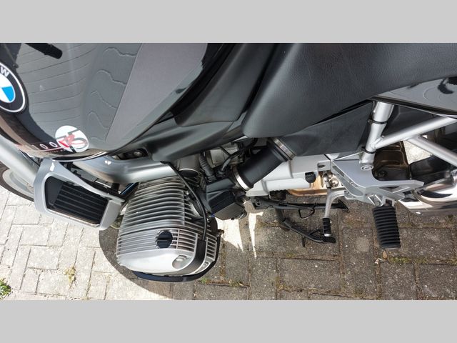 bmw - r-1100-r-abs