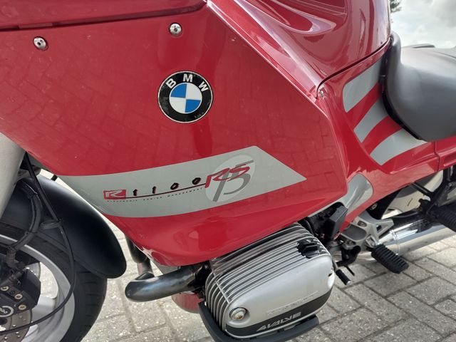 bmw - r-1100-rs