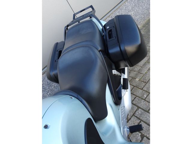 bmw - r-1100-rt