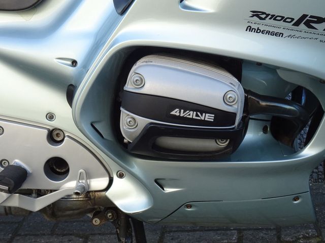 bmw - r-1100-rt