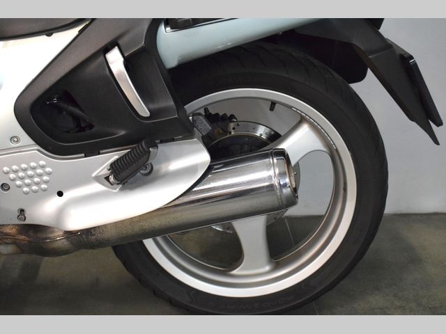 bmw - r-1100-rt