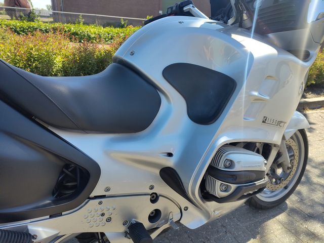 bmw - r-1150-rt
