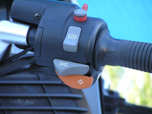 bmw - r-1150-rt