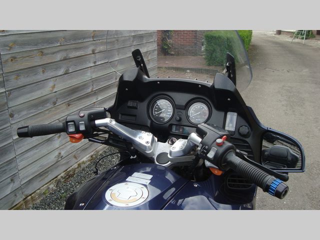 bmw - r-1150-rt