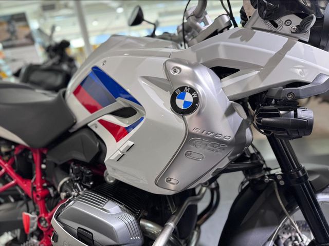 bmw - r-1200-gs