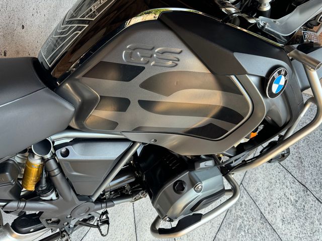 bmw - r-1200-gs-adventure-triple-black