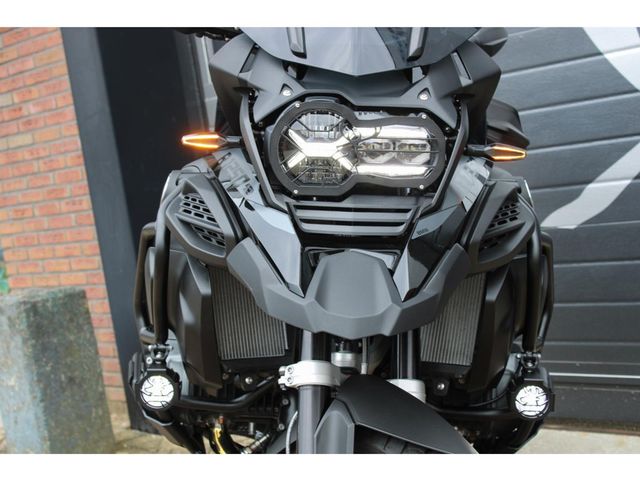 bmw - r-1200-gs-adventure-triple-black