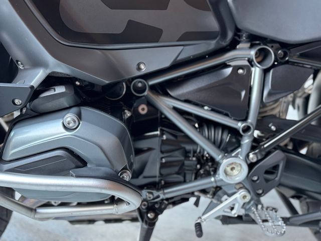 bmw - r-1200-gs-adventure-triple-black