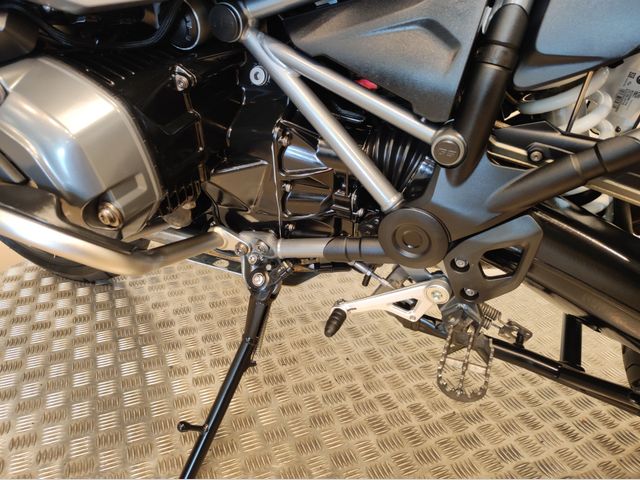 bmw - r-1200-gs-adventure-triple-black