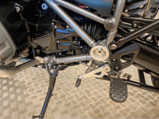 bmw - r-1200-gs-adventure-triple-black