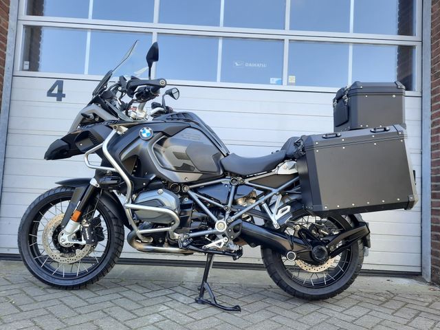 bmw - r-1200-gs-adventure-triple-black