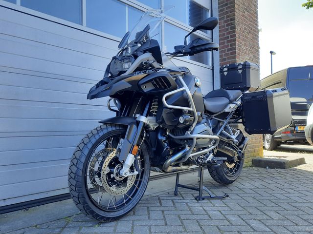 bmw - r-1200-gs-adventure-triple-black