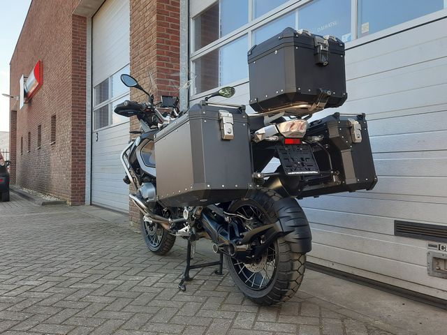 bmw - r-1200-gs-adventure-triple-black
