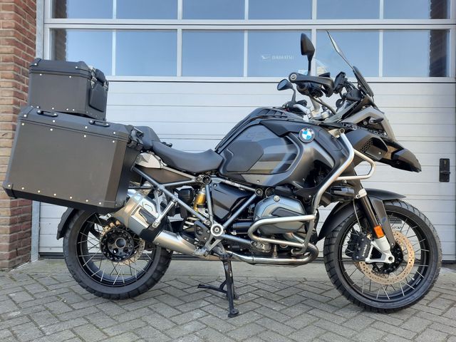 bmw - r-1200-gs-adventure-triple-black