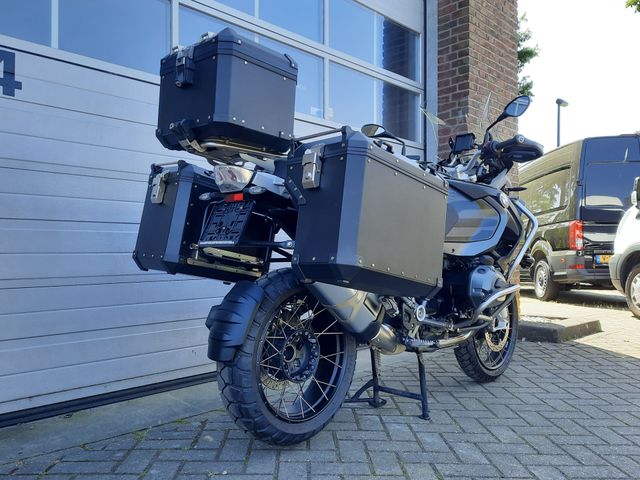 bmw - r-1200-gs-adventure-triple-black