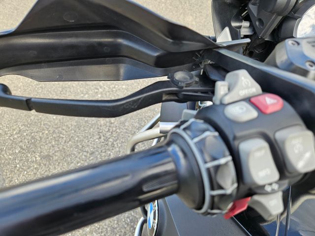 bmw - r-1200-gs-adventure-triple-black