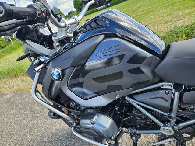 bmw - r-1200-gs-adventure-triple-black