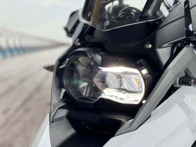 bmw - r-1200-gs-lc