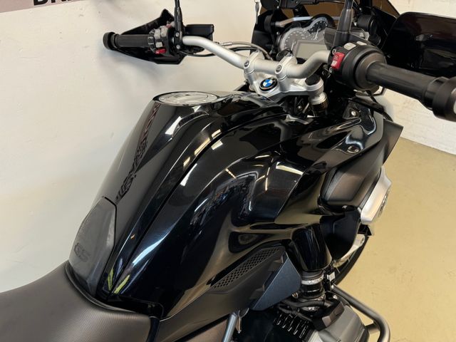 bmw - r-1200-gs-triple-black-edition