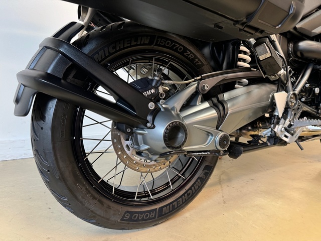 bmw - r-1200-gs-triple-black-edition