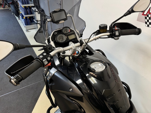 bmw - r-1200-gs-triple-black-edition