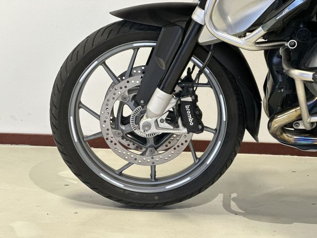 bmw - r-1200-gs-triple-black-edition