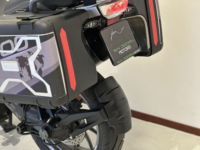 bmw - r-1200-gs-triple-black-edition