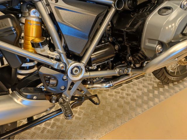 bmw - r-1200-gs-triple-black-edition