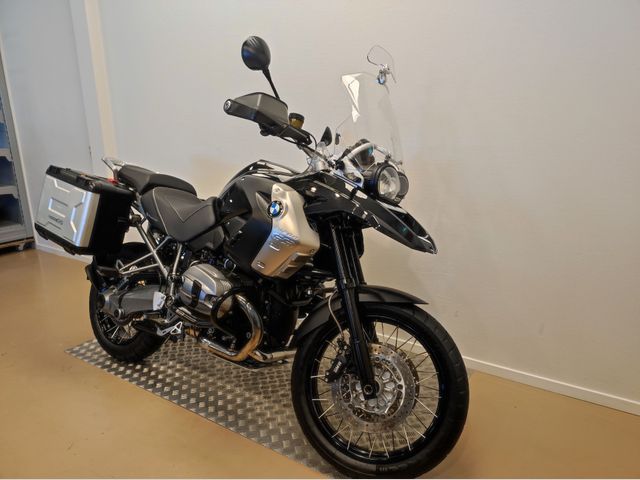 bmw - r-1200-gs-triple-black-edition