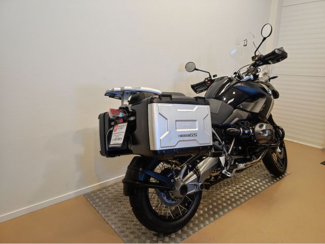 bmw - r-1200-gs-triple-black-edition