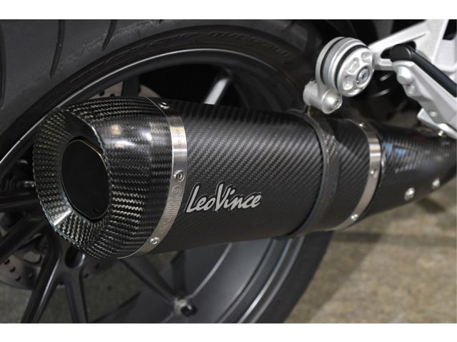 bmw - r-1200-r