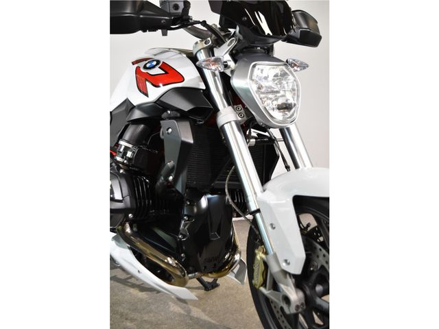 bmw - r-1200-r