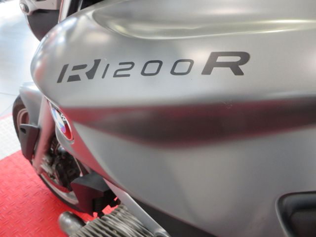 bmw - r-1200-r