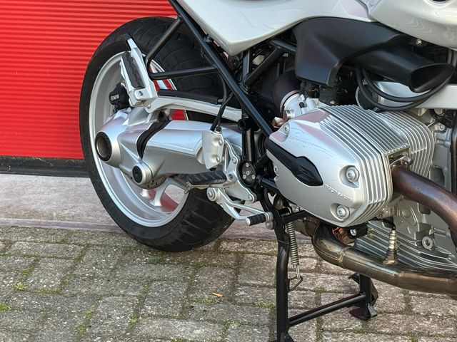 bmw - r-1200-r