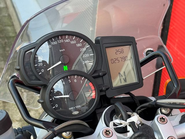 bmw - r-1200-r