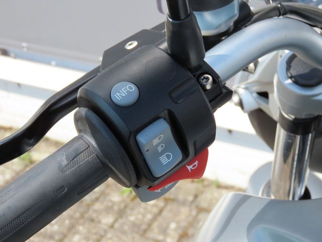 bmw - r-1200-r