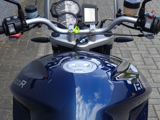 bmw - r-1200-r-abs